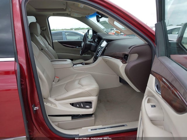 Cadillac Escalade Luxury Collection