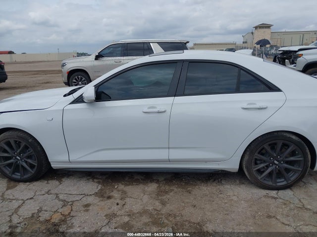 Cadillac CT4 Sport