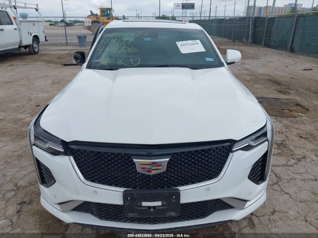 Cadillac CT4 Sport