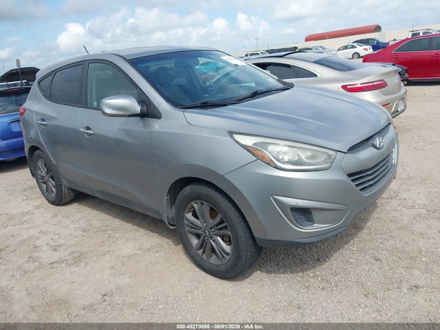 Salvage Hyundai TUCSON Image