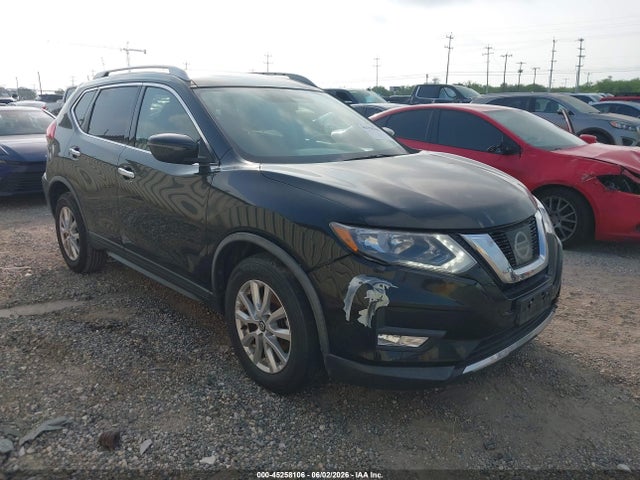 Salvage Nissan Rogue Image