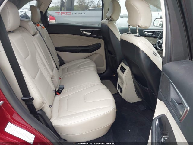 Ford Edge Titanium