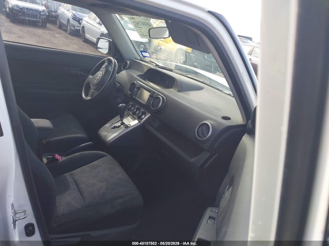 Scion xB
