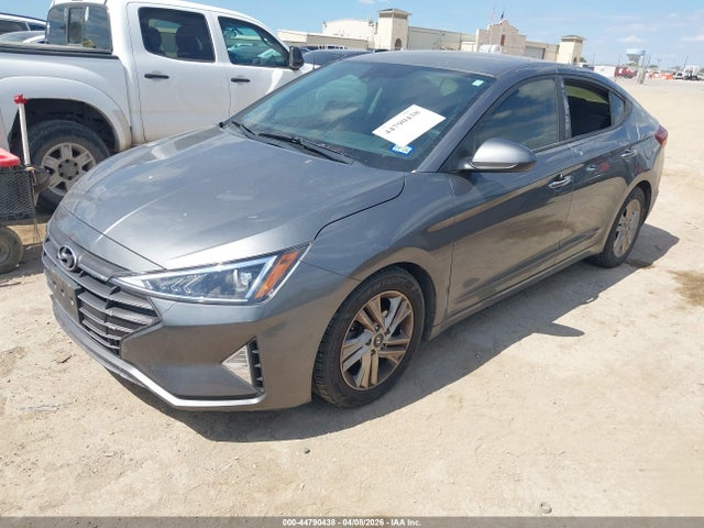 Hyundai ELANTRA Sel