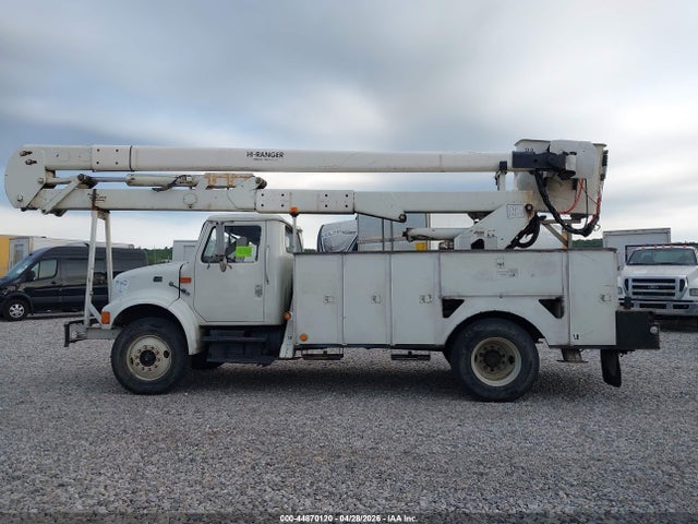 International 4000 4700