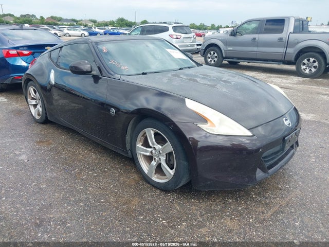 Salvage Nissan 370Z Image