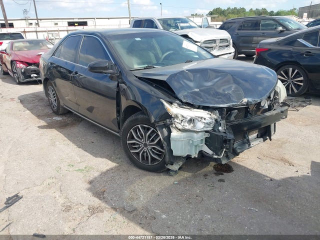 Salvage Toyota Camry Image
