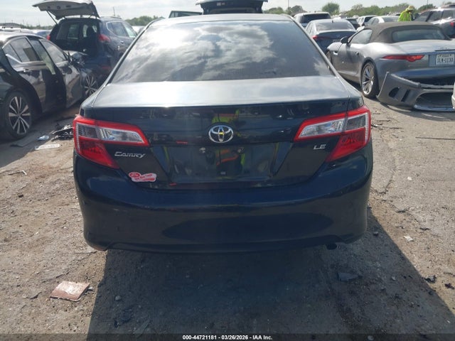 Toyota Camry Le