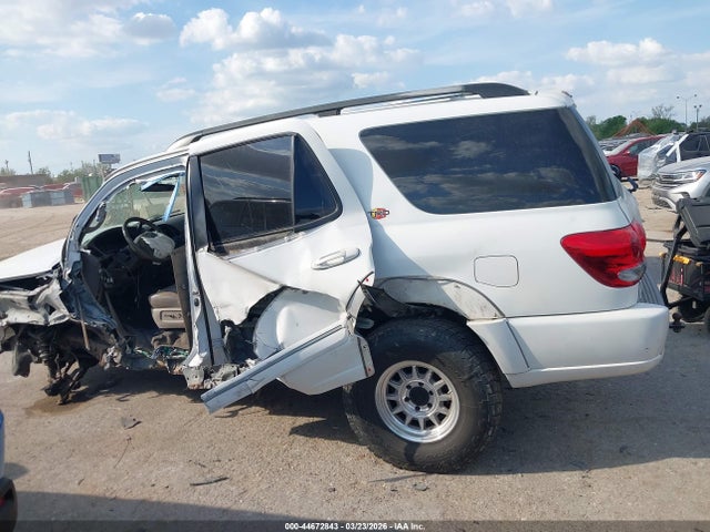 Toyota Sequoia Sr5 V8