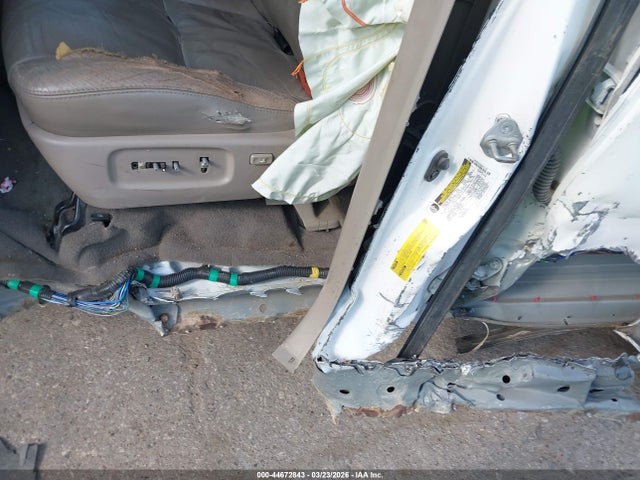 Toyota Sequoia Sr5 V8