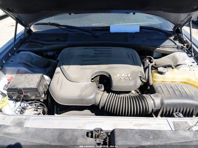 Dodge Challenger Sxt