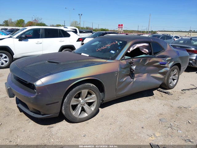 Dodge Challenger Sxt