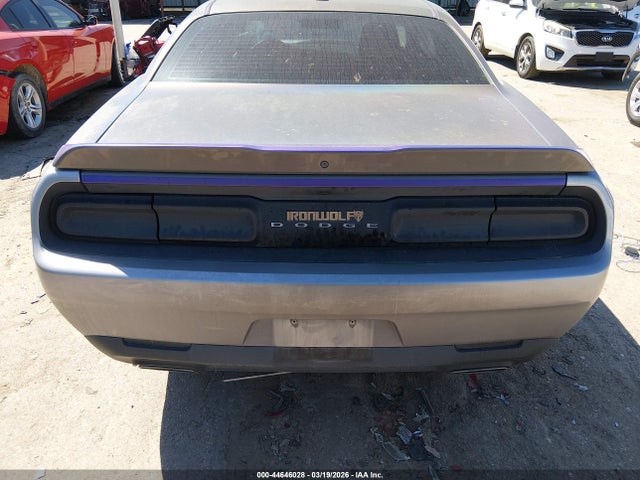 Dodge Challenger Sxt