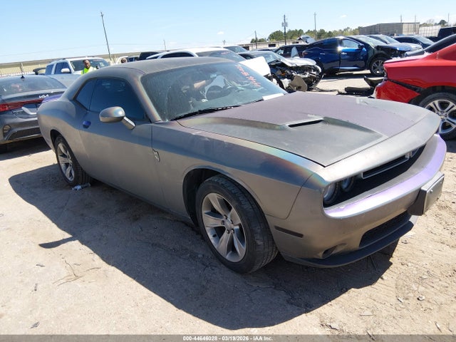 Salvage Dodge Challenger Image
