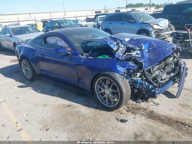 Salvage Ford Mustang Image
