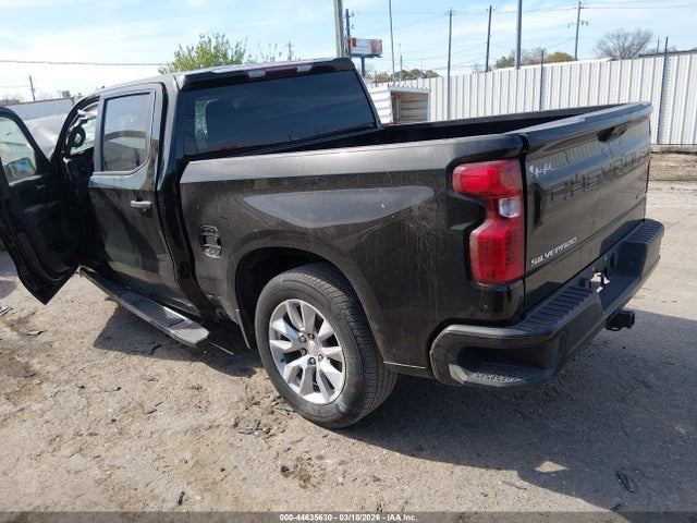 Chevrolet Silverado 1500 2wd  Short Bed Custom