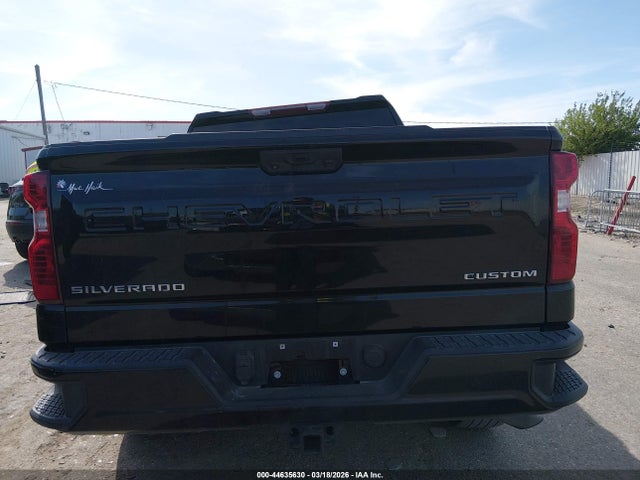 Chevrolet Silverado 1500 2wd  Short Bed Custom
