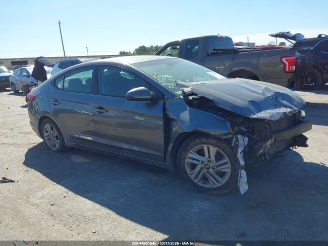 Hyundai ELANTRA Sel