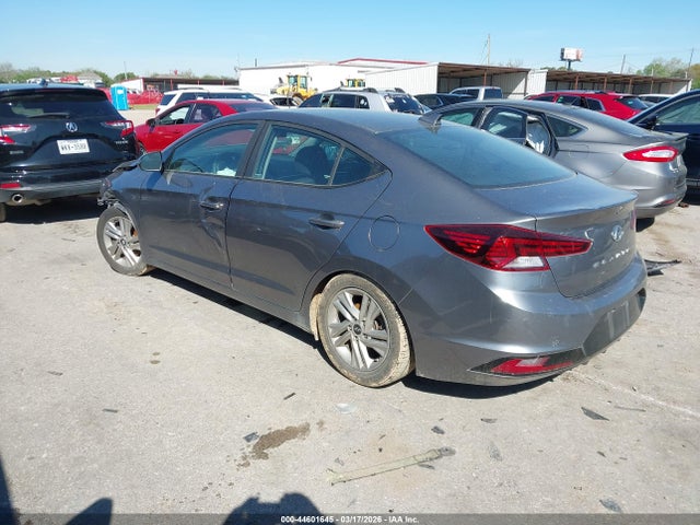 Hyundai ELANTRA Sel