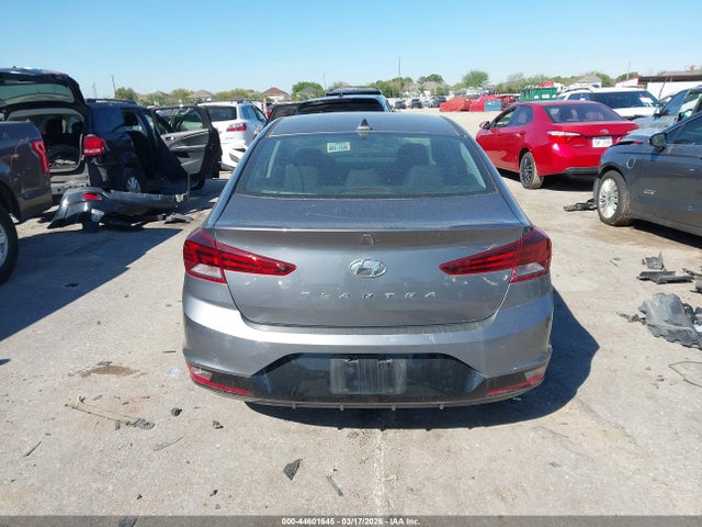 Hyundai ELANTRA Sel