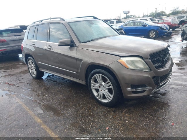 Salvage Mercedes-Benz GLK Image