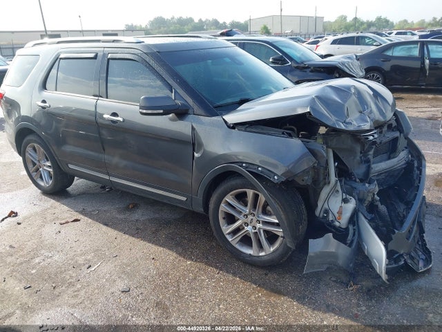 Salvage Ford Explorer Image