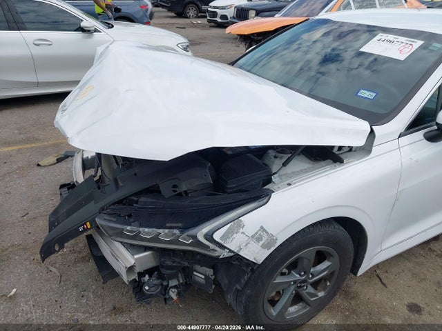 Kia K5 Lx