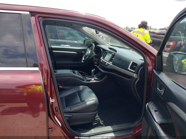 Toyota Highlander Xle V6