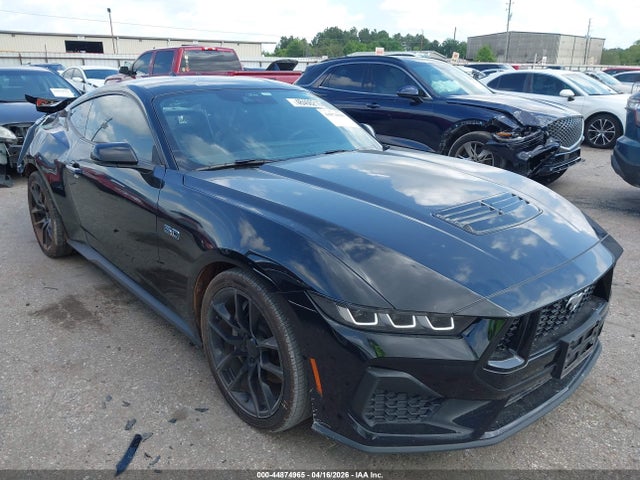 Salvage Ford Mustang Image