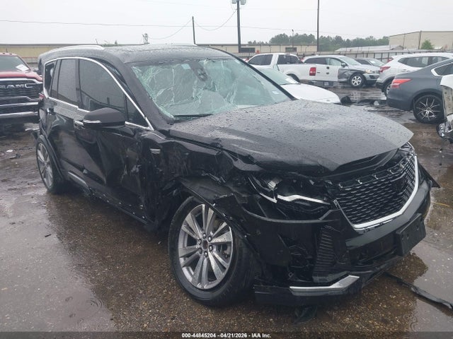 Salvage Cadillac XT6 Image