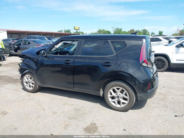 Kia Soul Lx
