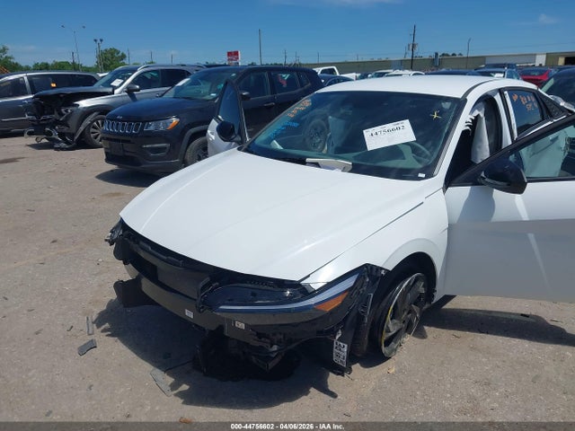 Hyundai ELANTRA Sel Sport