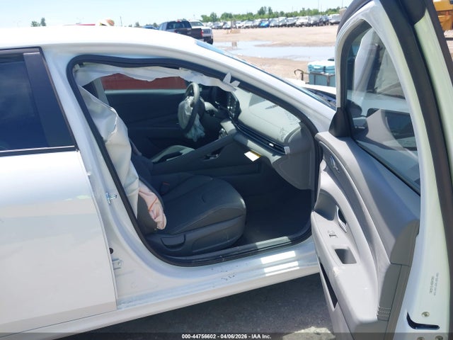 Hyundai ELANTRA Sel Sport