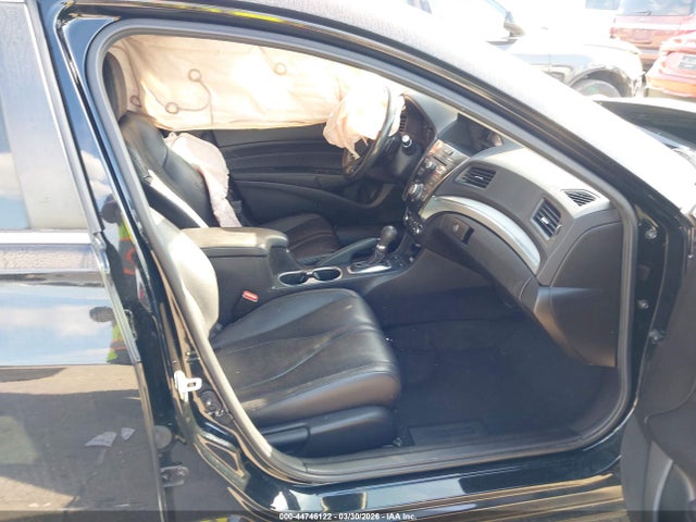 Acura ILX Standard
