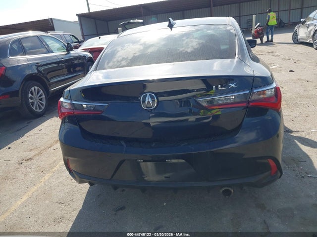 Acura ILX Standard
