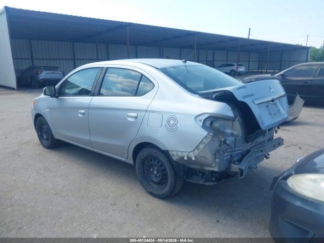 Mitsubishi Mirage Es