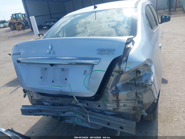 Mitsubishi Mirage Es