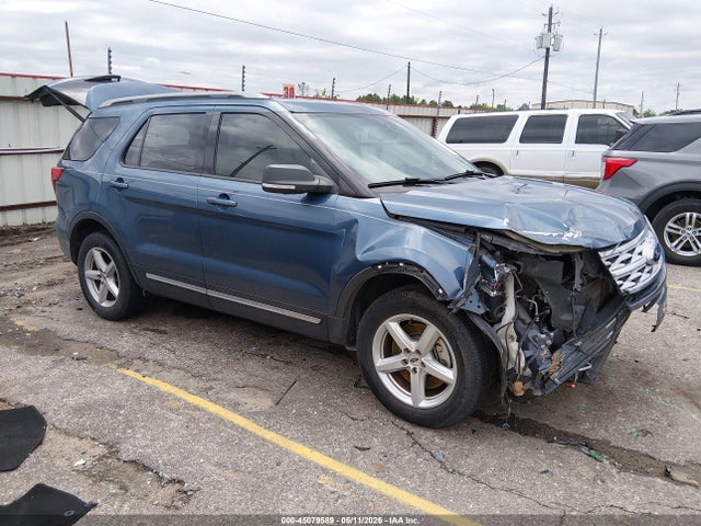 Salvage Ford Explorer Image