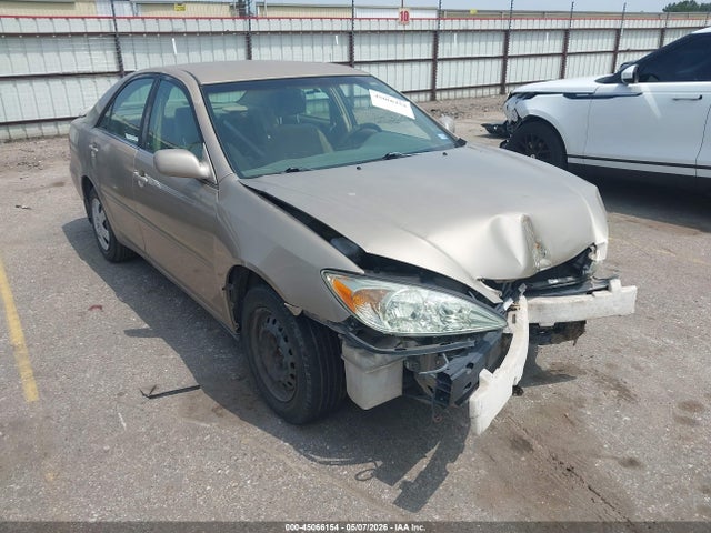 Salvage Toyota Camry Image