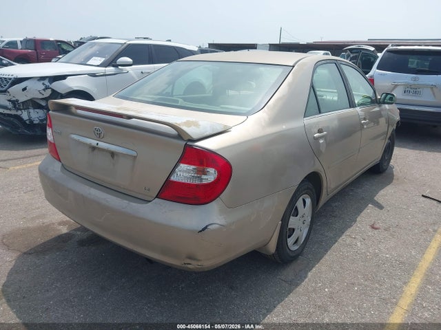 Toyota Camry Le