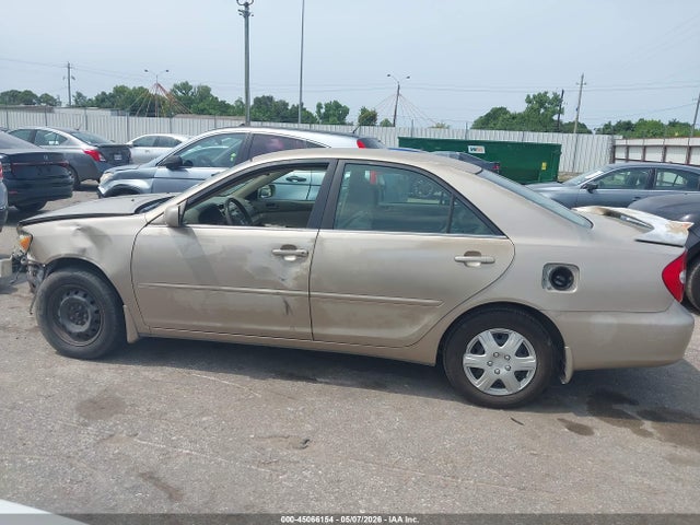 Toyota Camry Le