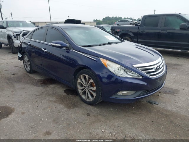 Salvage Hyundai SONATA Image