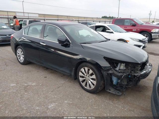 Salvage Honda Accord Image