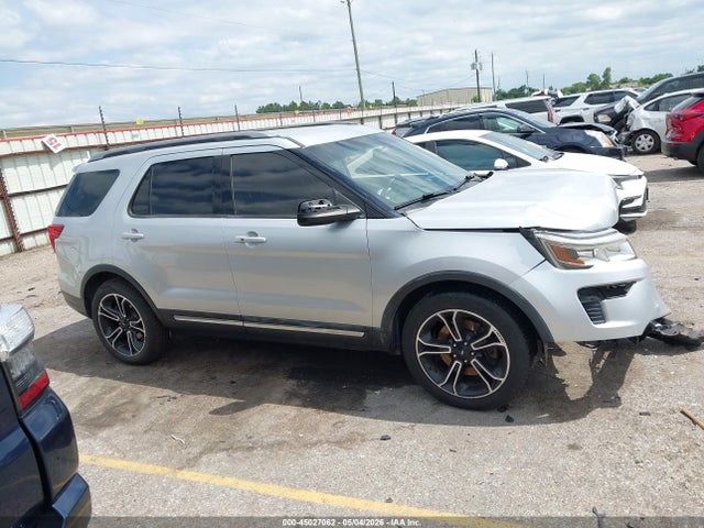 Ford Explorer Xlt
