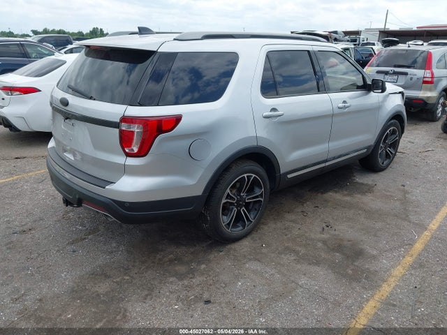 Ford Explorer Xlt