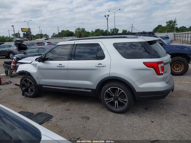 Ford Explorer Xlt