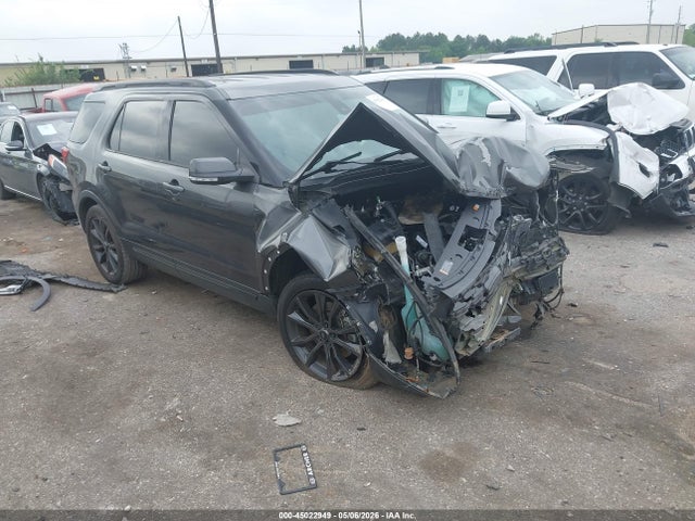 Salvage Ford Explorer Image