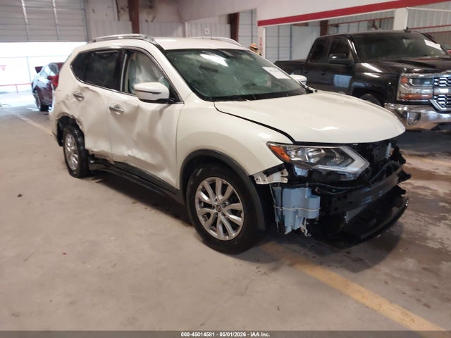 Salvage Nissan Rogue Image
