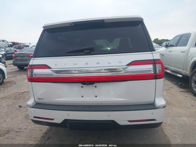 Lincoln Navigator Reserve