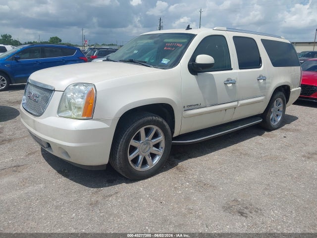 GMC Yukon Denali